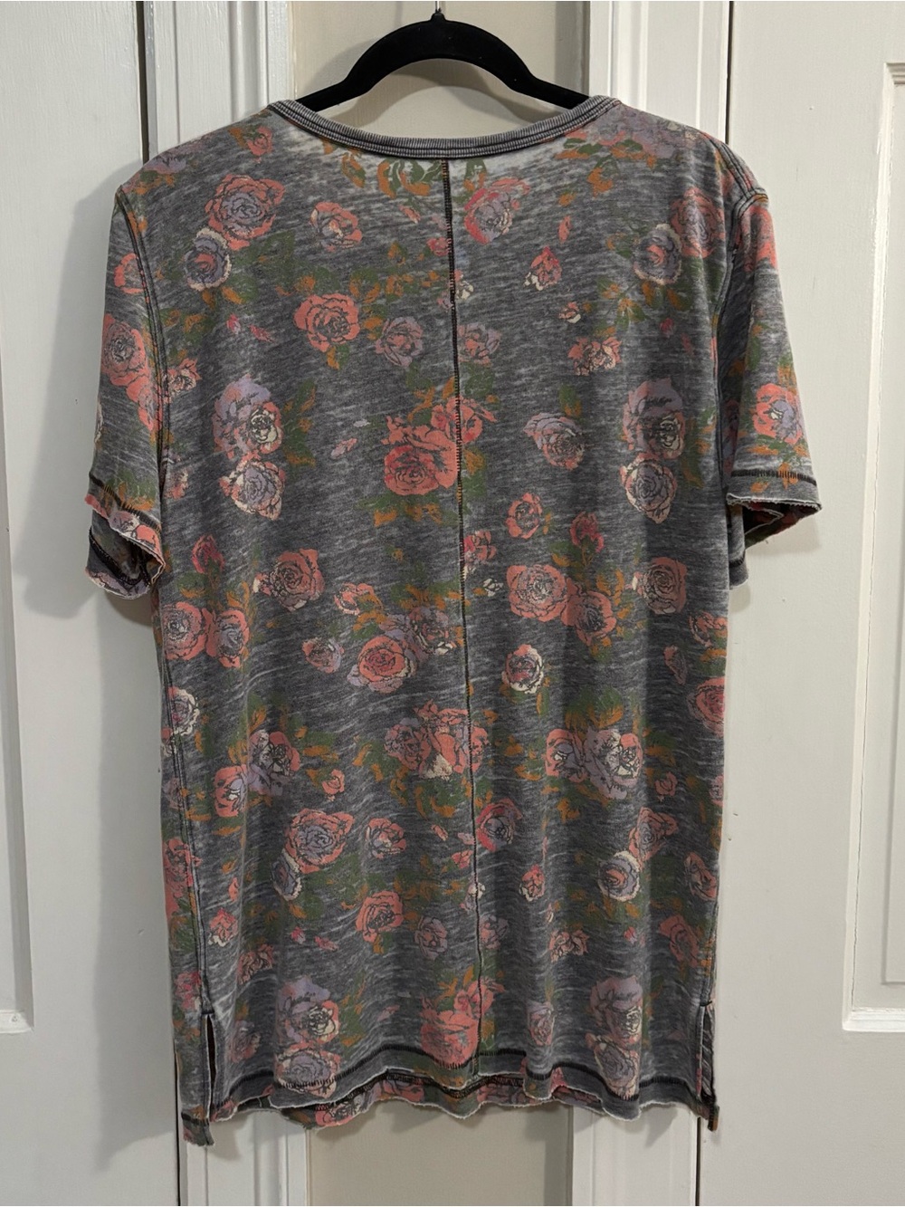 Free People Tourist T-Shirt Small Black Floral Tee - Picture 3 of 11